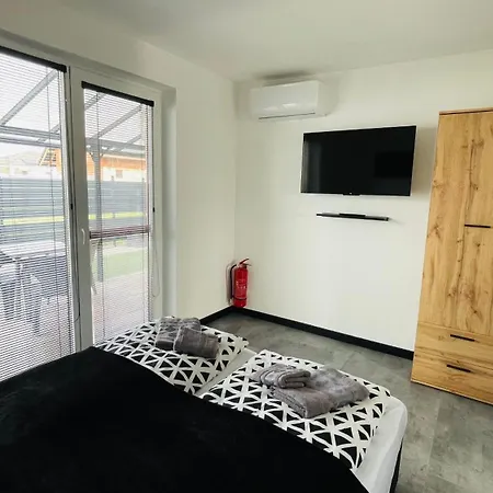 Apartman Henry - - Slovakia