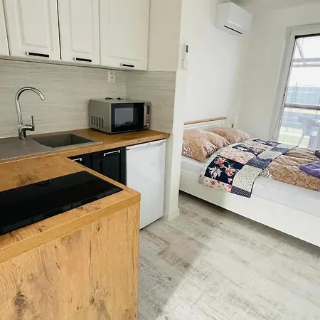 Henry - - Slovakia *