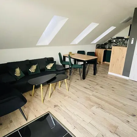 Henry - - Slovakia Nesvady