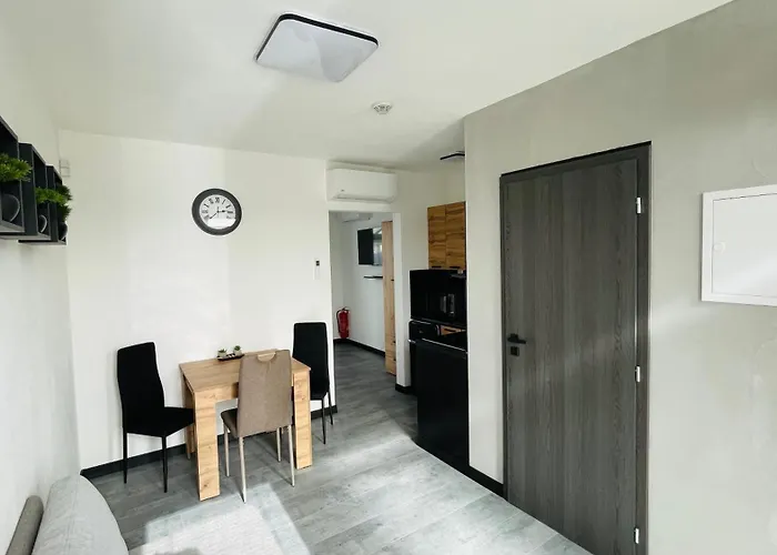 아파트 Henry - - Slovakia Nesvady